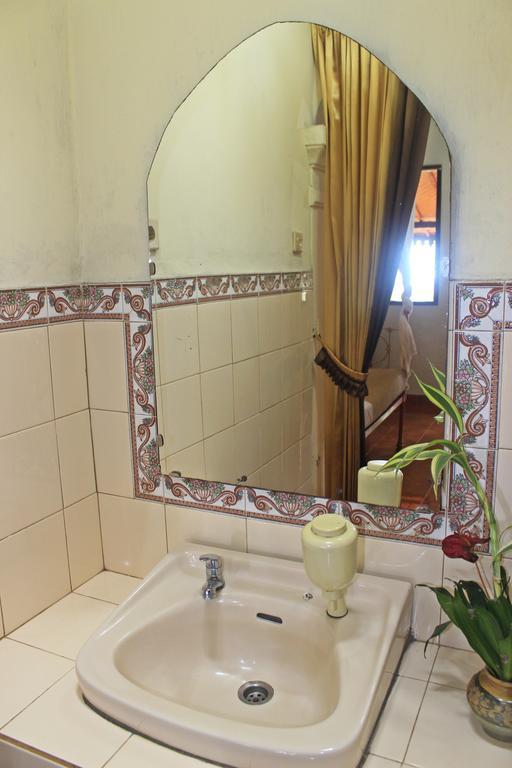 Apartamento Guru Ratna Munduk Habitación foto