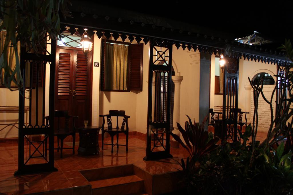 Apartamento Guru Ratna Munduk Exterior foto