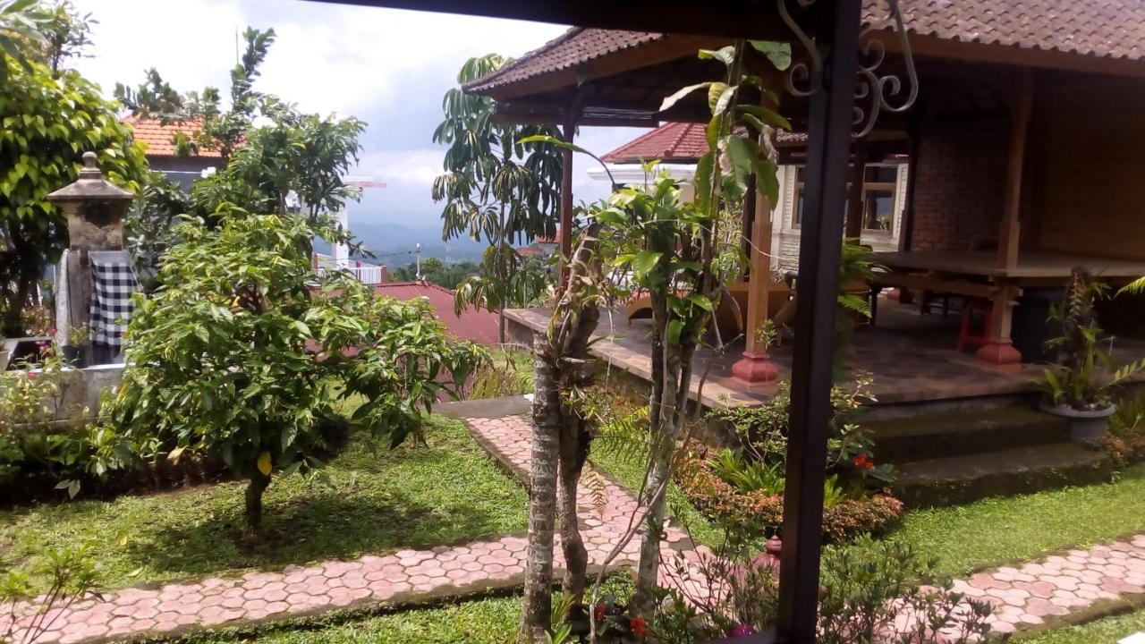 Apartamento Guru Ratna Munduk Exterior foto